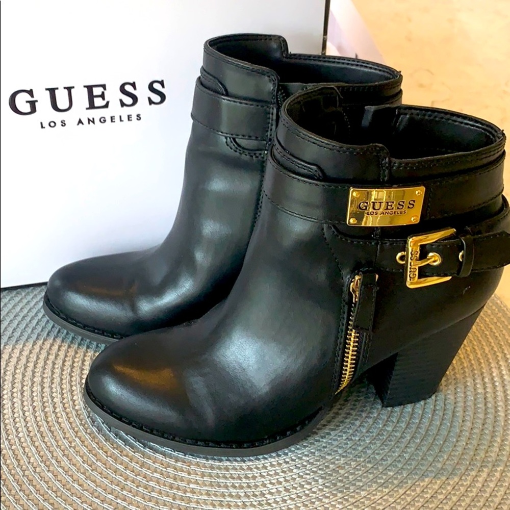 Guess boots